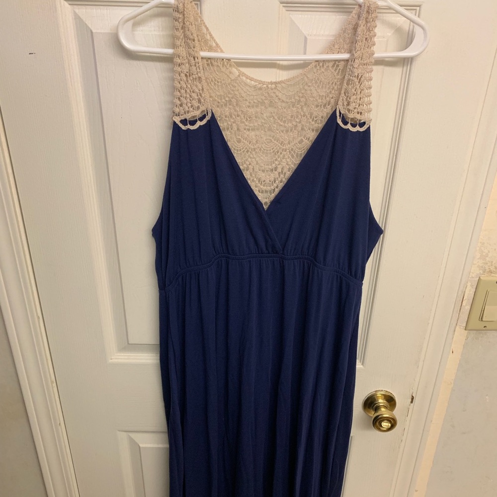 LAST CHANCE- Crochet maxi dress